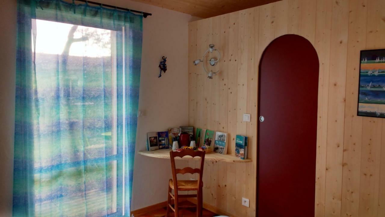 Bed and Breakfast Les Chênes Bleus à Sainte-Marie-de-Ré Extérieur photo